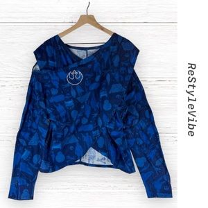 DISNEY PARKS Women’s Size XXL Top Shirt Long Sleeve Star Wars Cold Shoulder